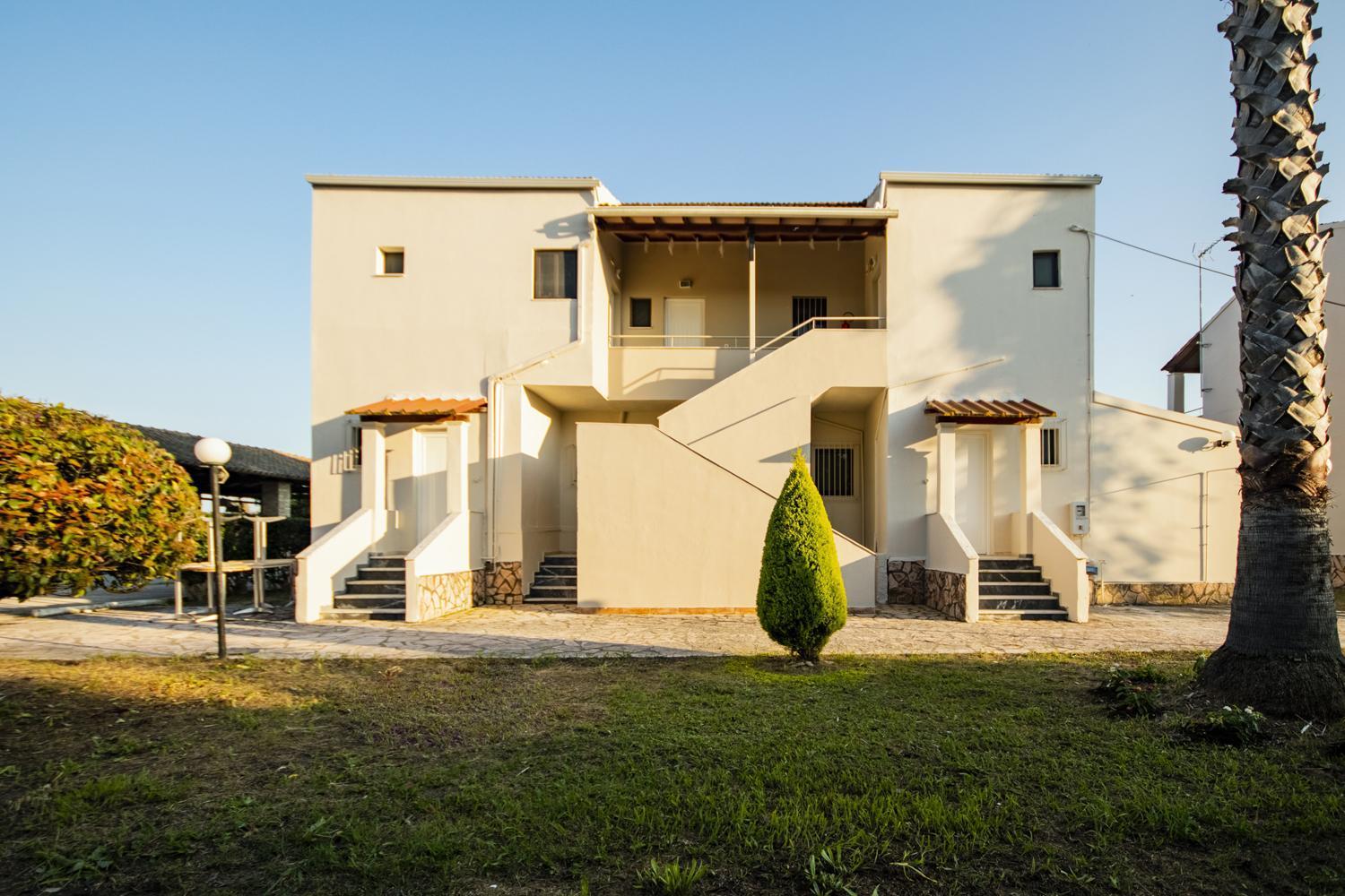 Parakladi Seaside Retreat Apartment Lefkimmi  Exterior photo